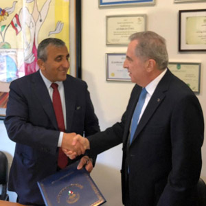 توقيع إتفاقية منحة ثانية  للإسهام في علاج الأطفال اللاجئين السوريين المصابين بالسرطان في إطار الإسهام في تقديم العون الإنساني للاجئين السوريين  في الجمهورية اللبنانية